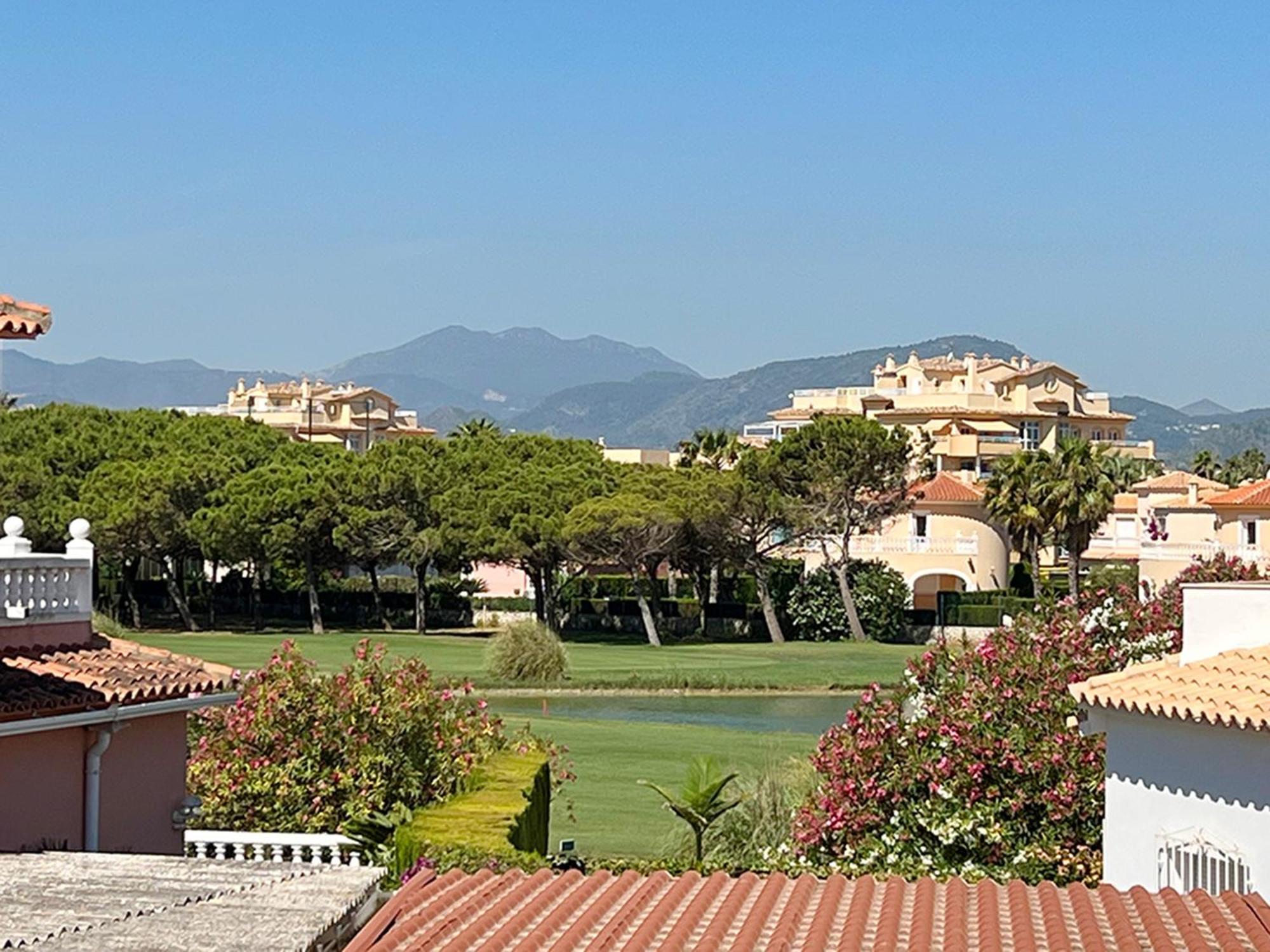 Villa Gaudi Oliva Exterior foto